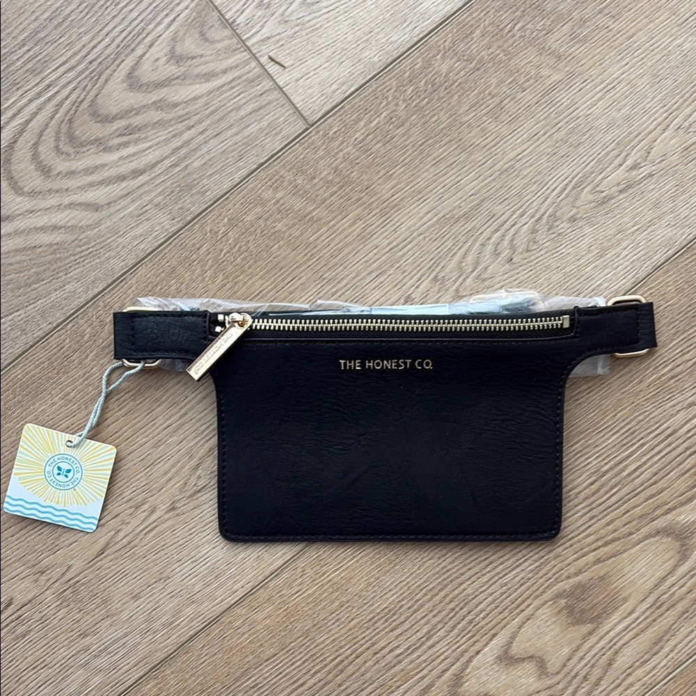 The Honest Company Black Leather Fanny Pack Belt Bag